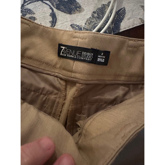 Women's‎ 7th Avenue Pants, Petite 2, Beige Flare - Picture 3 of 4